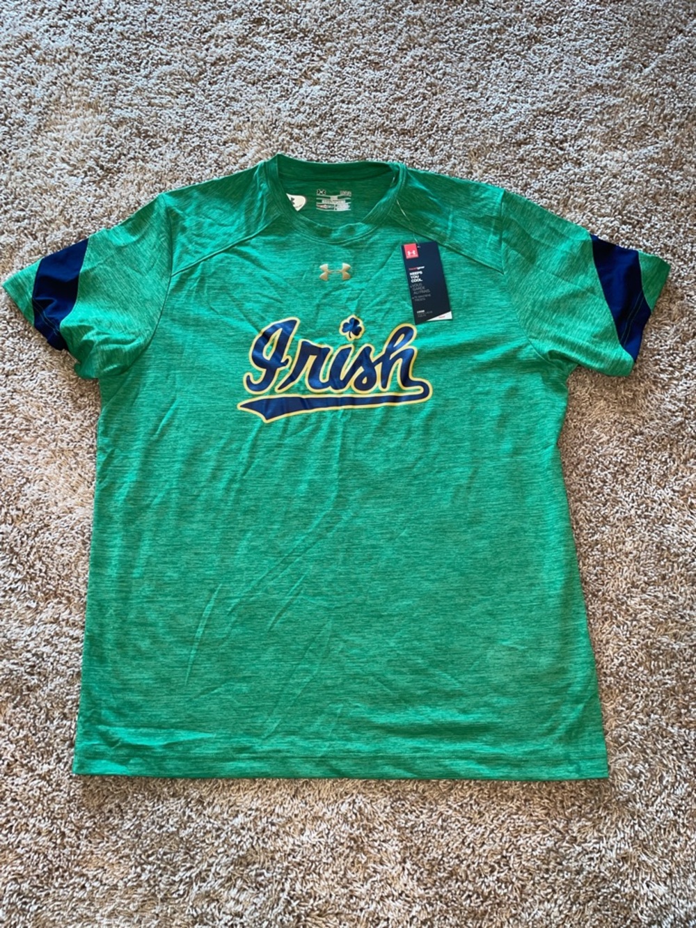 NWT  Notre Dame Under Armour Men’s Green Mesh Athletic Tee size large
